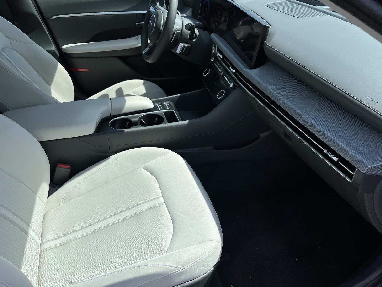 2025 Hyundai Sonata SEL - Photo 22