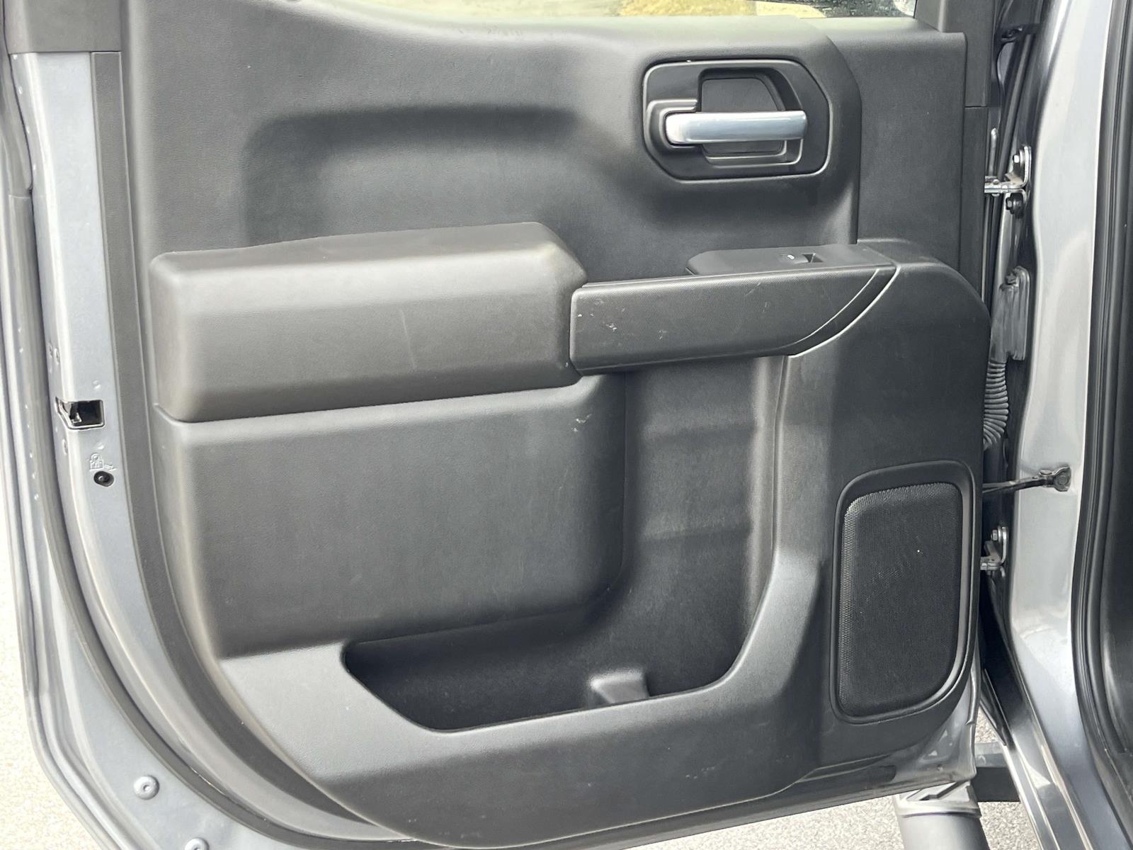 2021 Chevrolet Silverado 1500 Custom - Photo 18