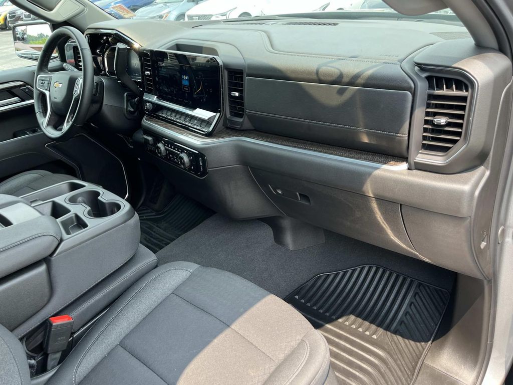 2026 Chevrolet Silverado 1500 LT - Photo 23