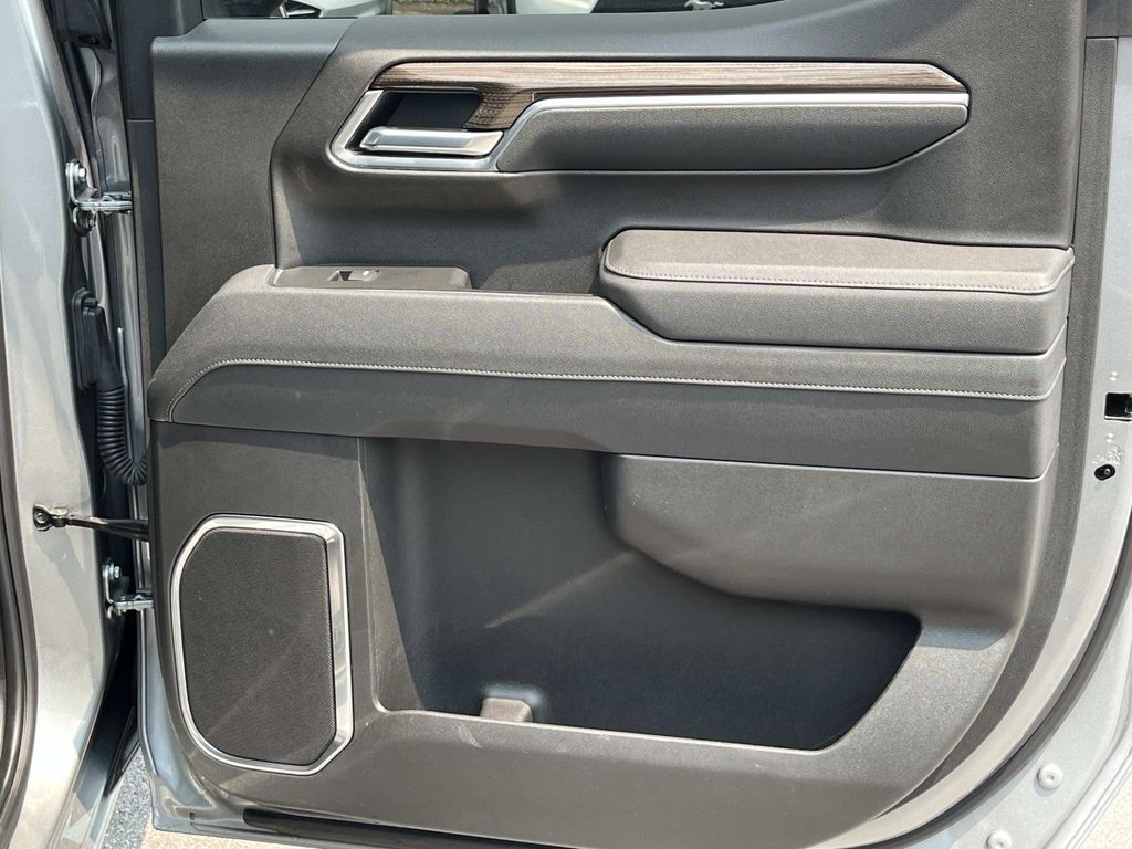 2026 Chevrolet Silverado 1500 LT - Photo 19