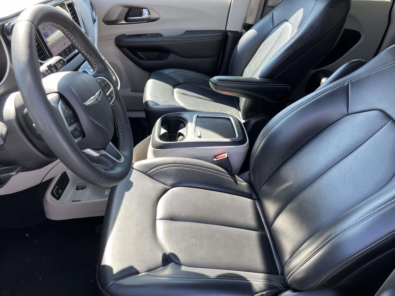 2023 Chrysler Pacifica Touring L - Photo 24
