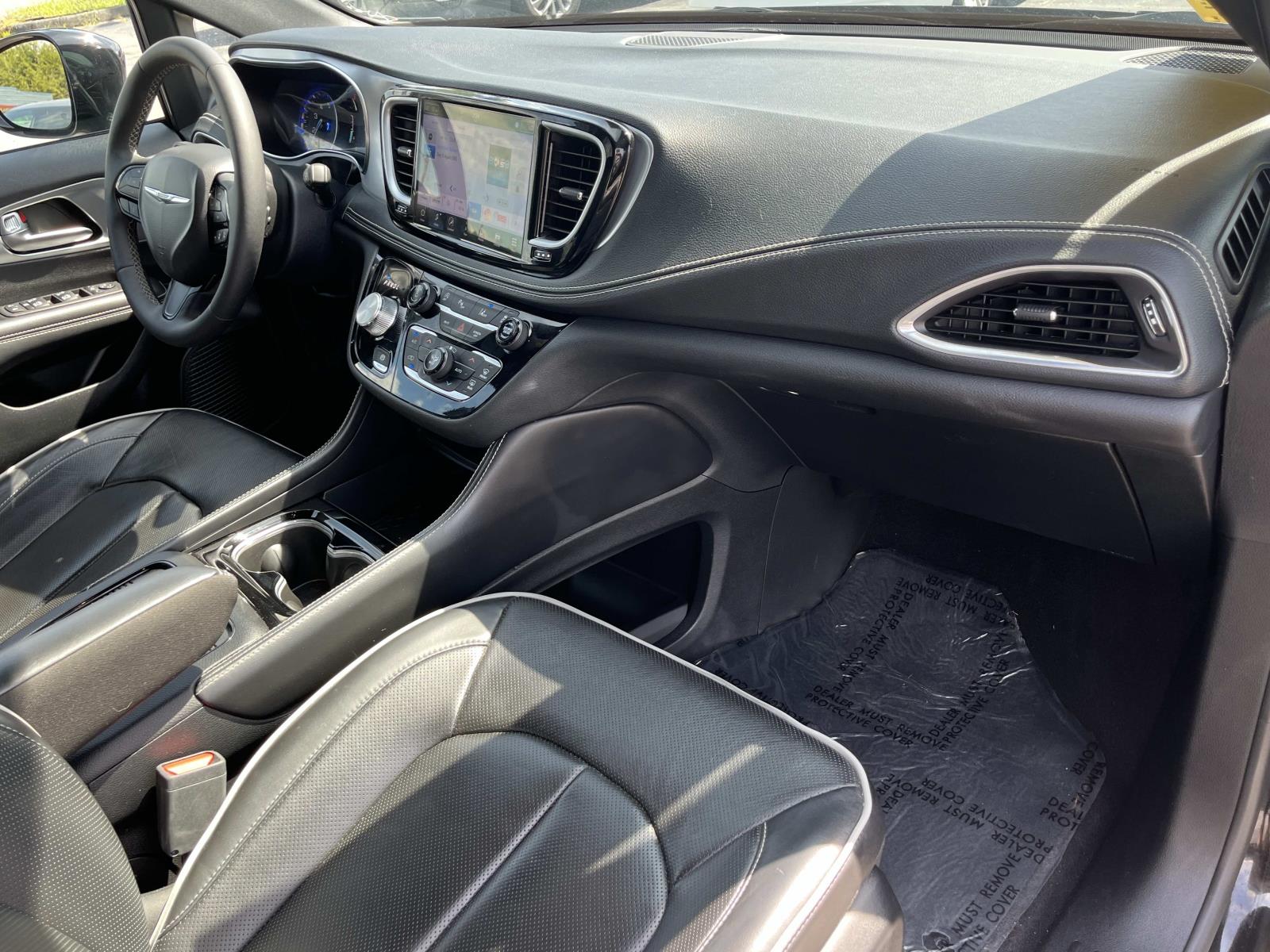 2025 Chrysler Pacifica Limited - Photo 24