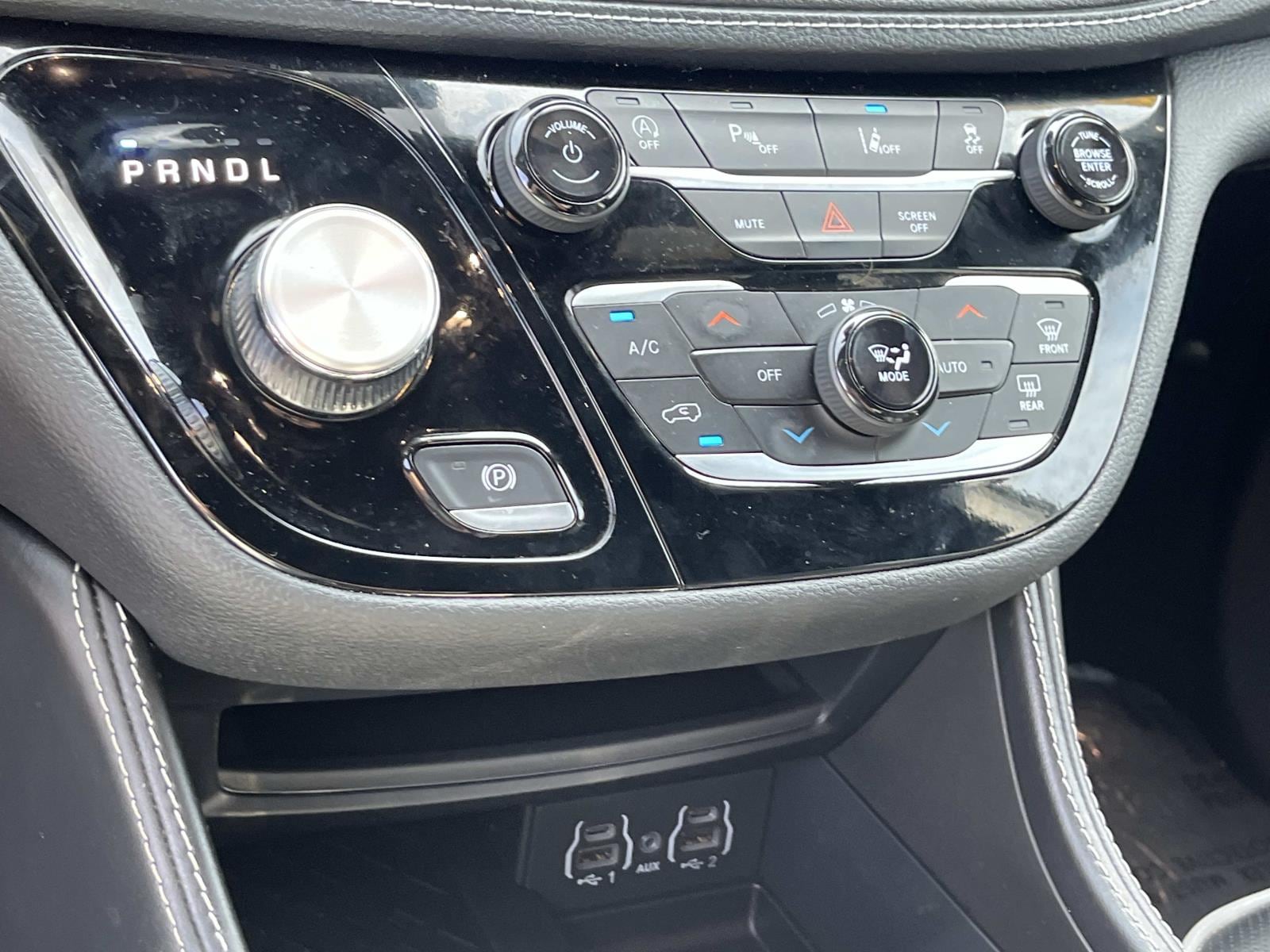 2025 Chrysler Pacifica Limited - Photo 32