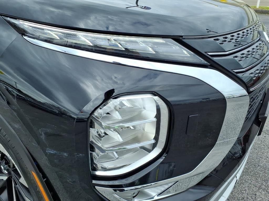 Used 2024 Mitsubishi Outlander SE SUV
