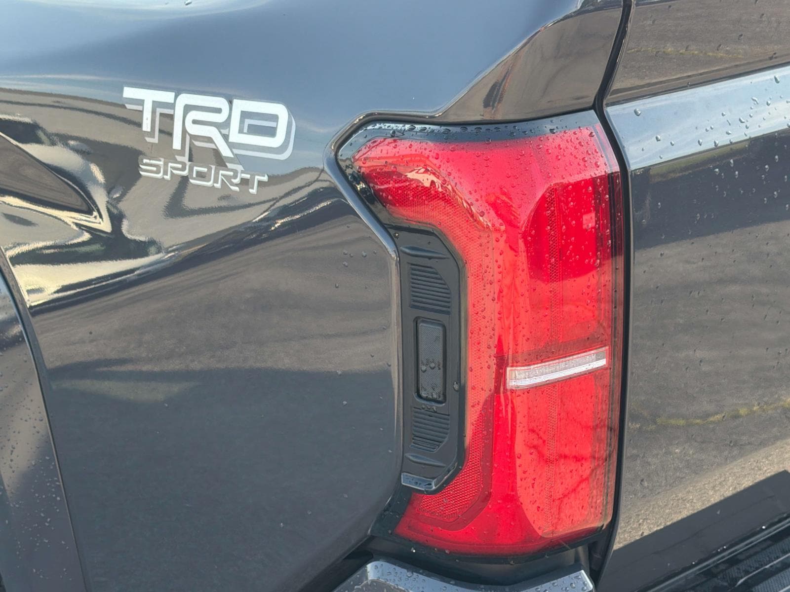 2024 Toyota Tacoma TRD Sport - Photo 11