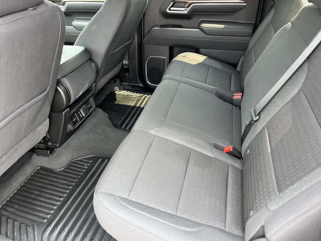 2026 Chevrolet Silverado 1500 LT - Photo 18