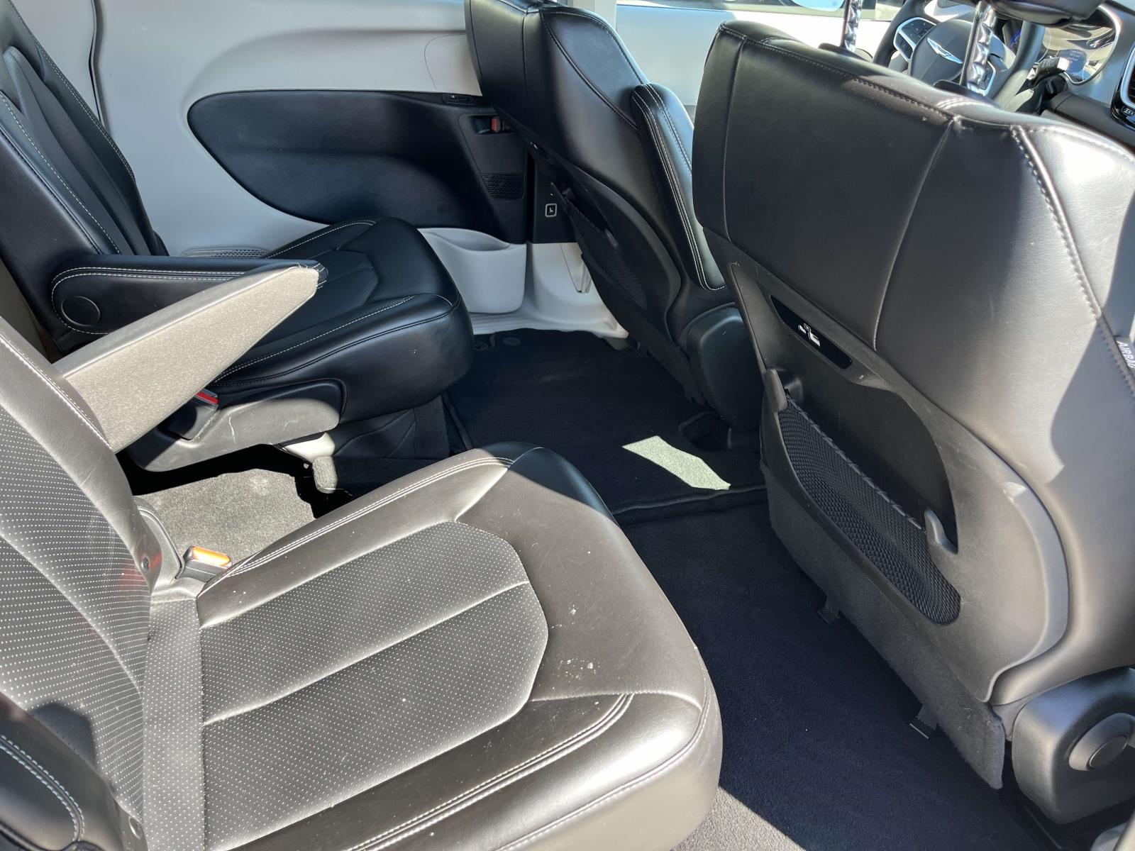 2023 Chrysler Pacifica Touring L - Photo 20