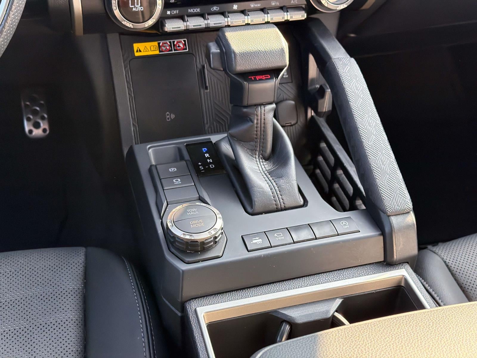 2024 Toyota Tacoma TRD Sport - Photo 18