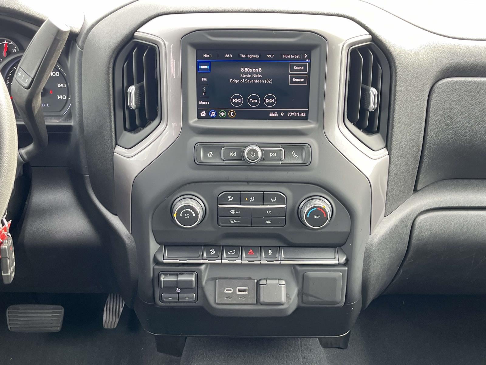 2021 Chevrolet Silverado 1500 Custom - Photo 17