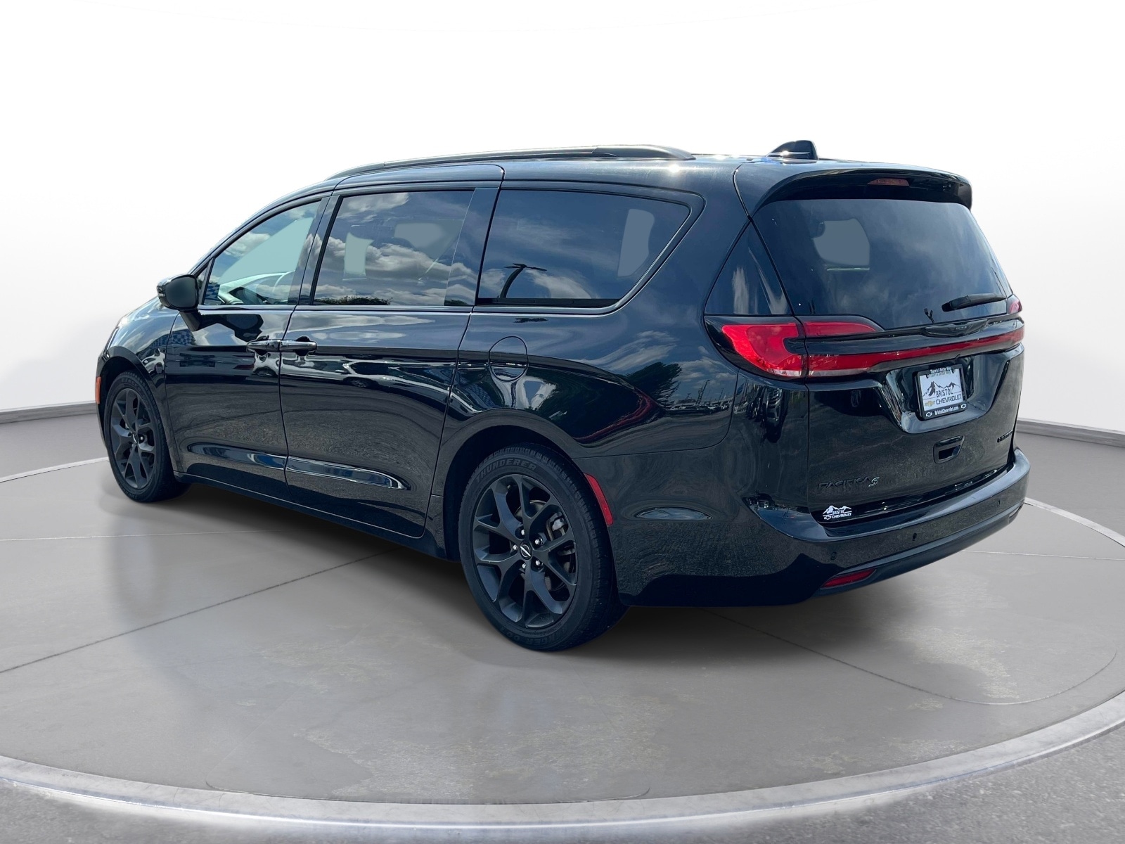 2025 Chrysler Pacifica Limited - Photo 7
