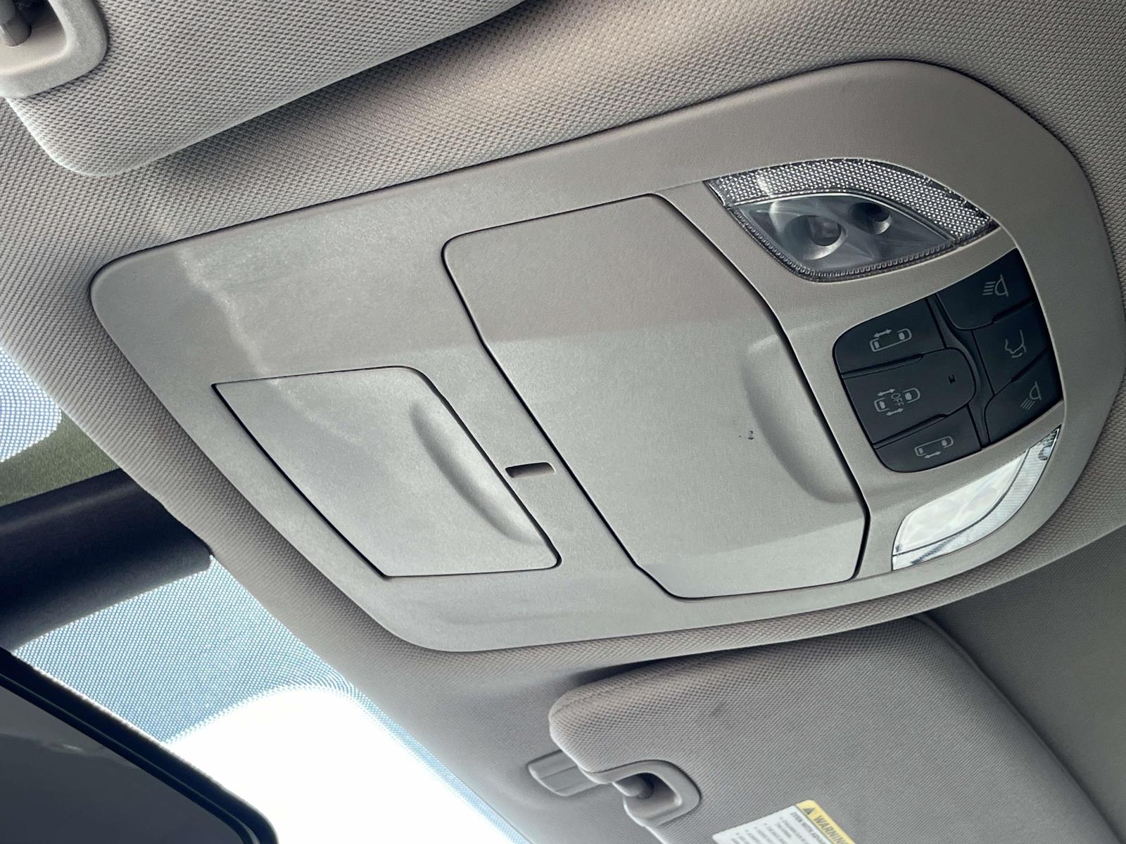 2023 Chrysler Pacifica Touring L - Photo 30