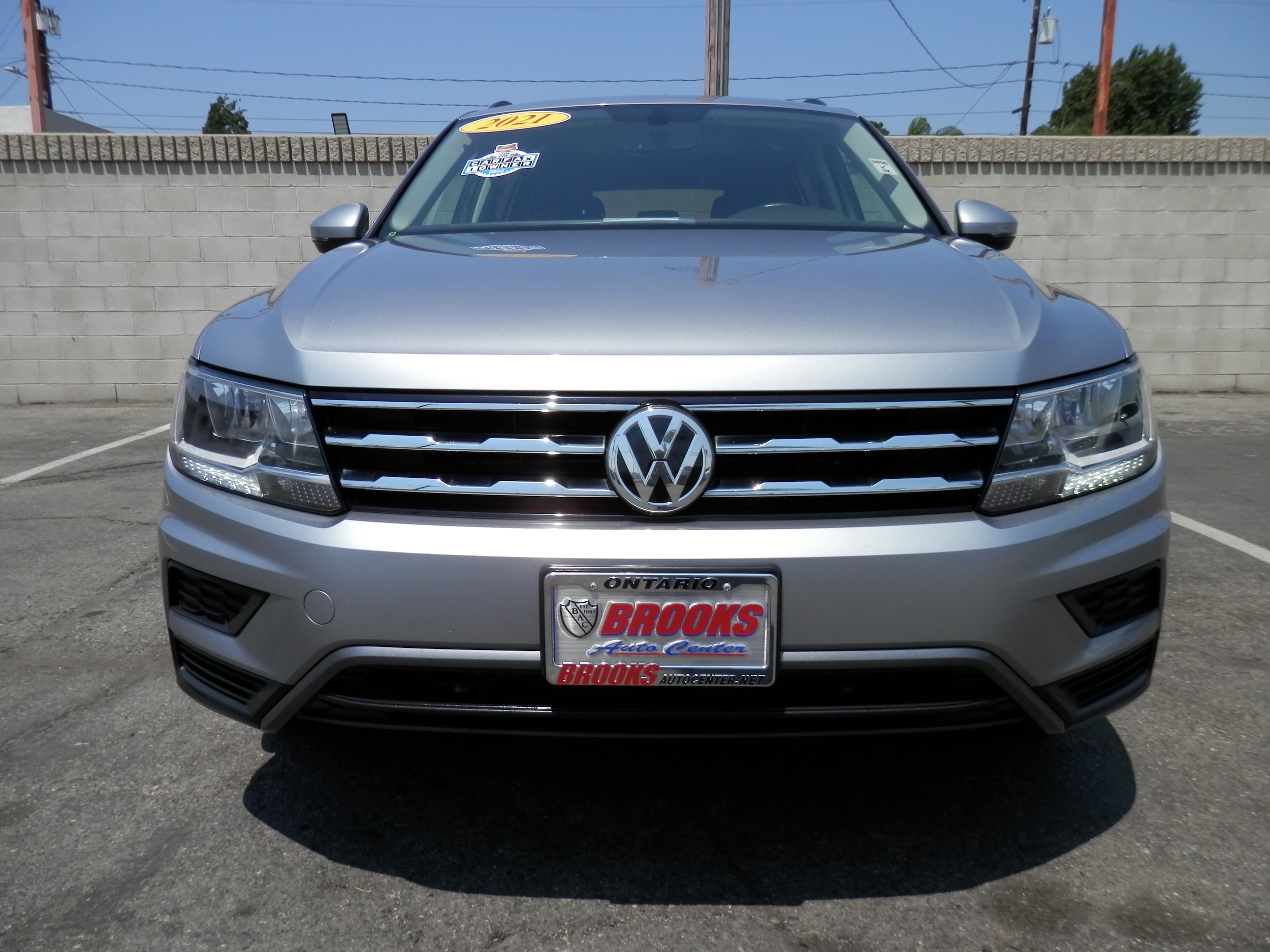 2021 Volkswagen Tiguan SE - Photo 13