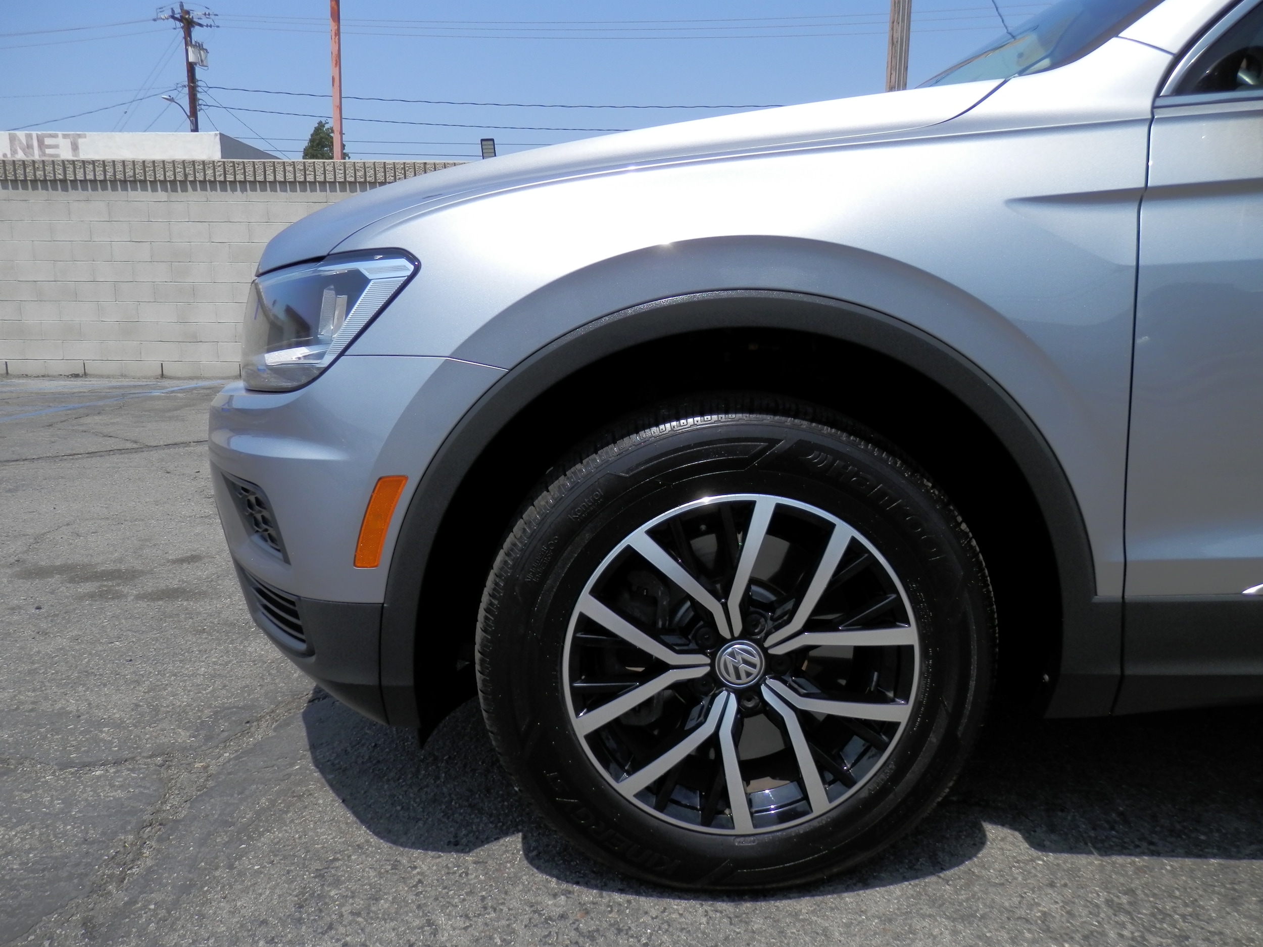 2021 Volkswagen Tiguan SE - Photo 32
