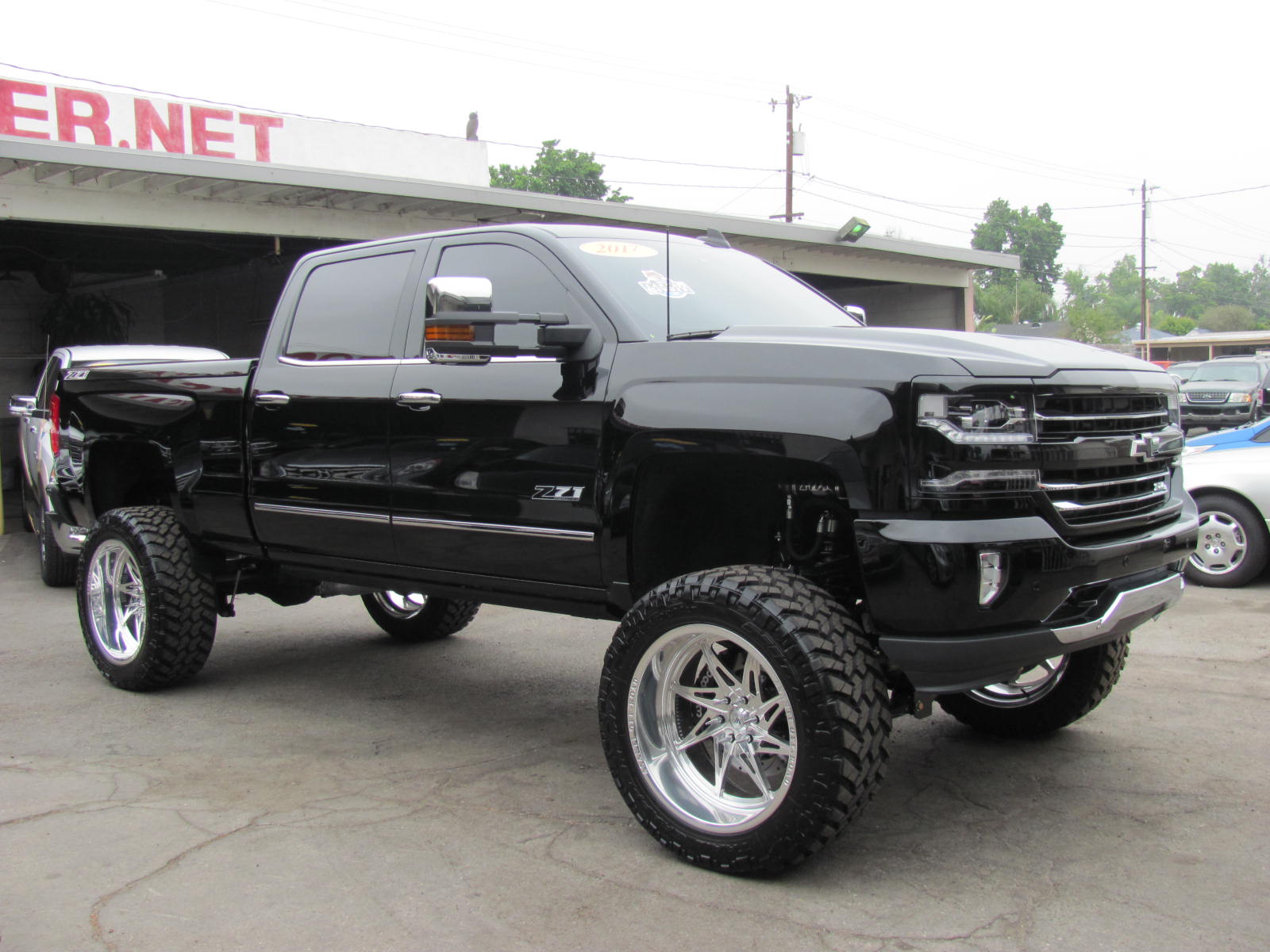 Used 2017 Chevrolet Silverado 1500 LTZ Z71 4WD (Lifted) 2017 SEMA Show Stopper Truck Crew Cab