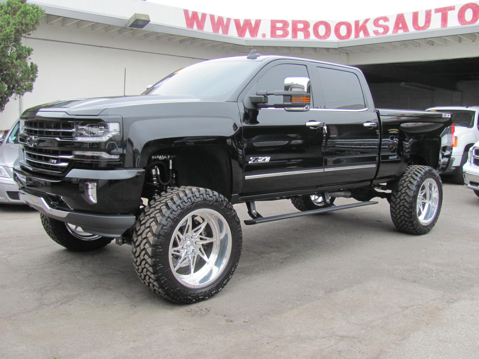 Used 2017 Chevrolet Silverado 1500 LTZ Z71 4WD (Lifted) 2017 SEMA Show Stopper Truck Crew Cab