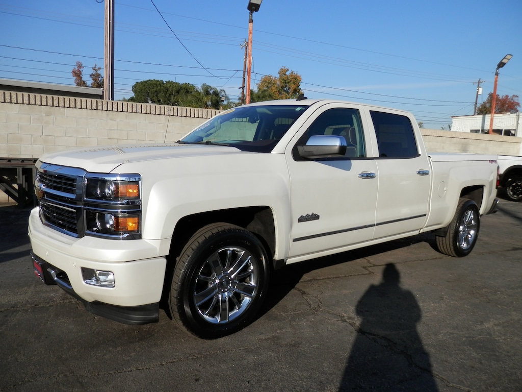Used 2014 Chevrolet Silverado 1500 High Country (6.2LITER) (4WD) Truck Crew Cab