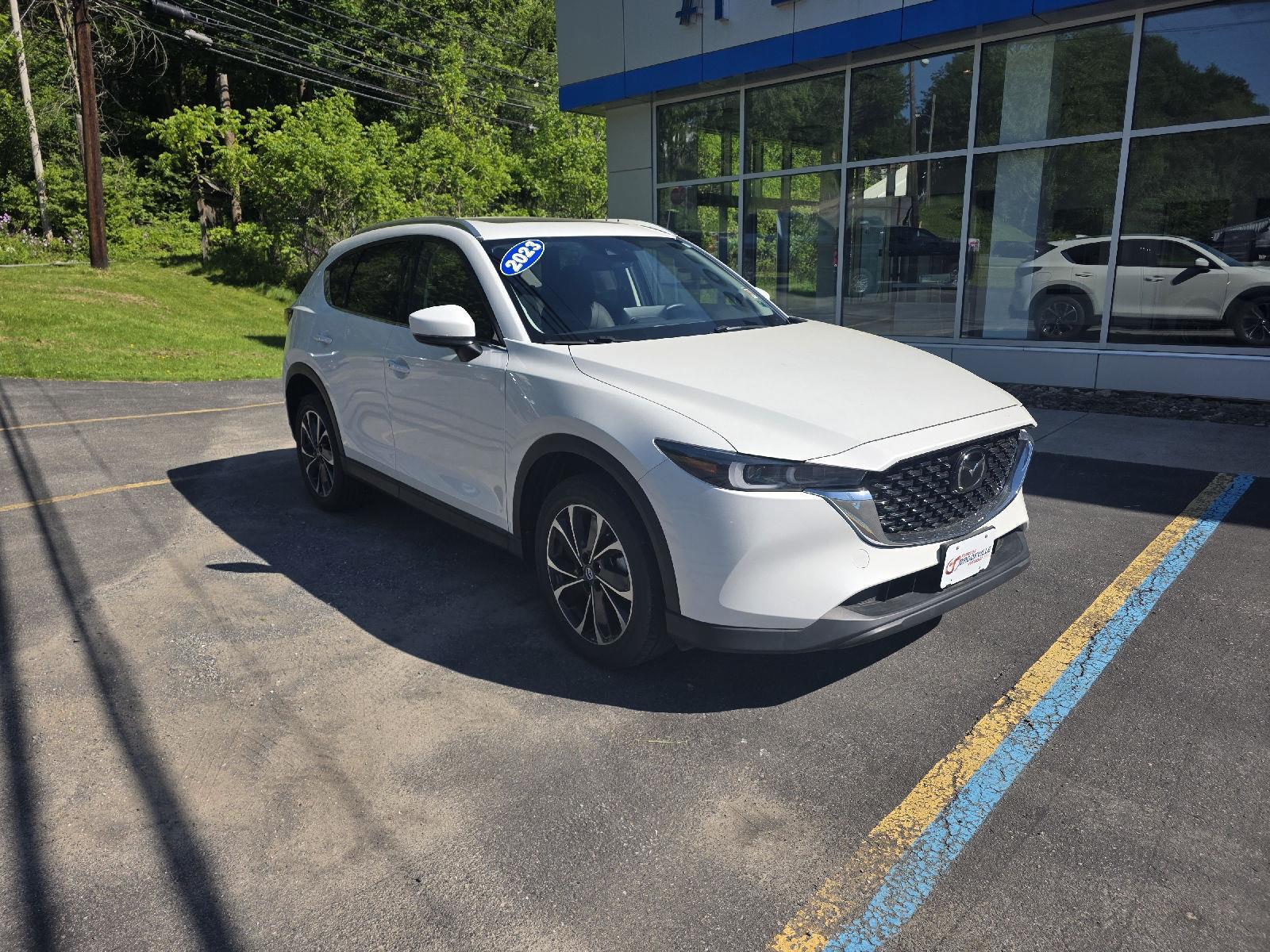2023 Mazda CX-5 S Premium package