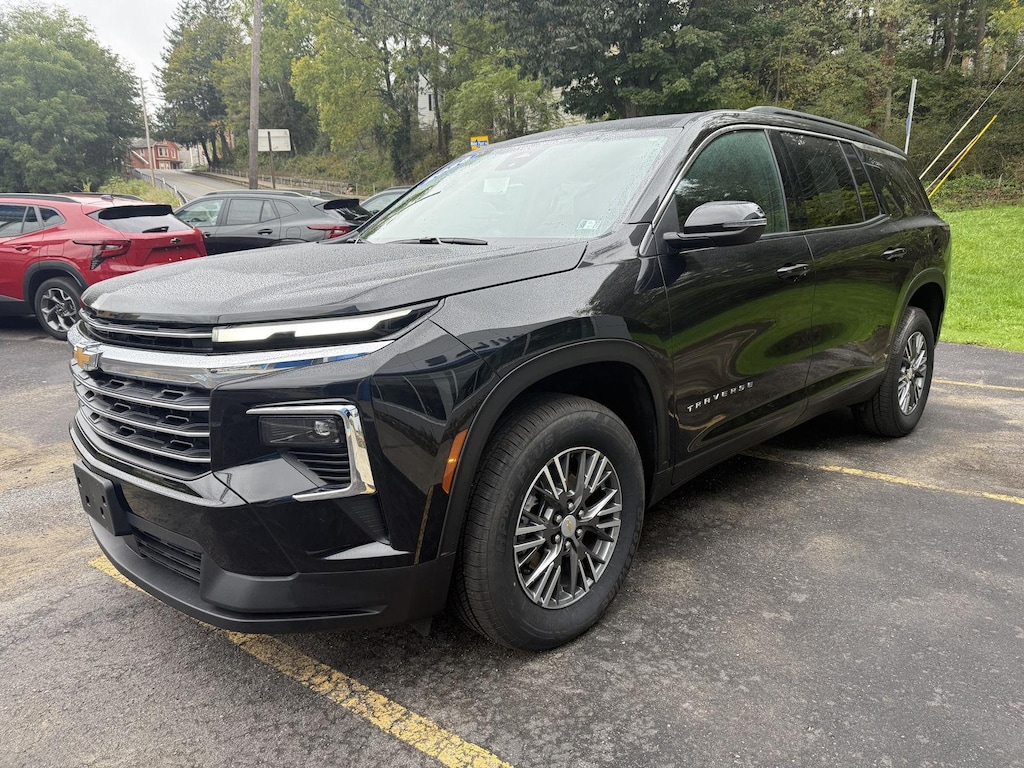Used 2026 Chevrolet Traverse LT SUV