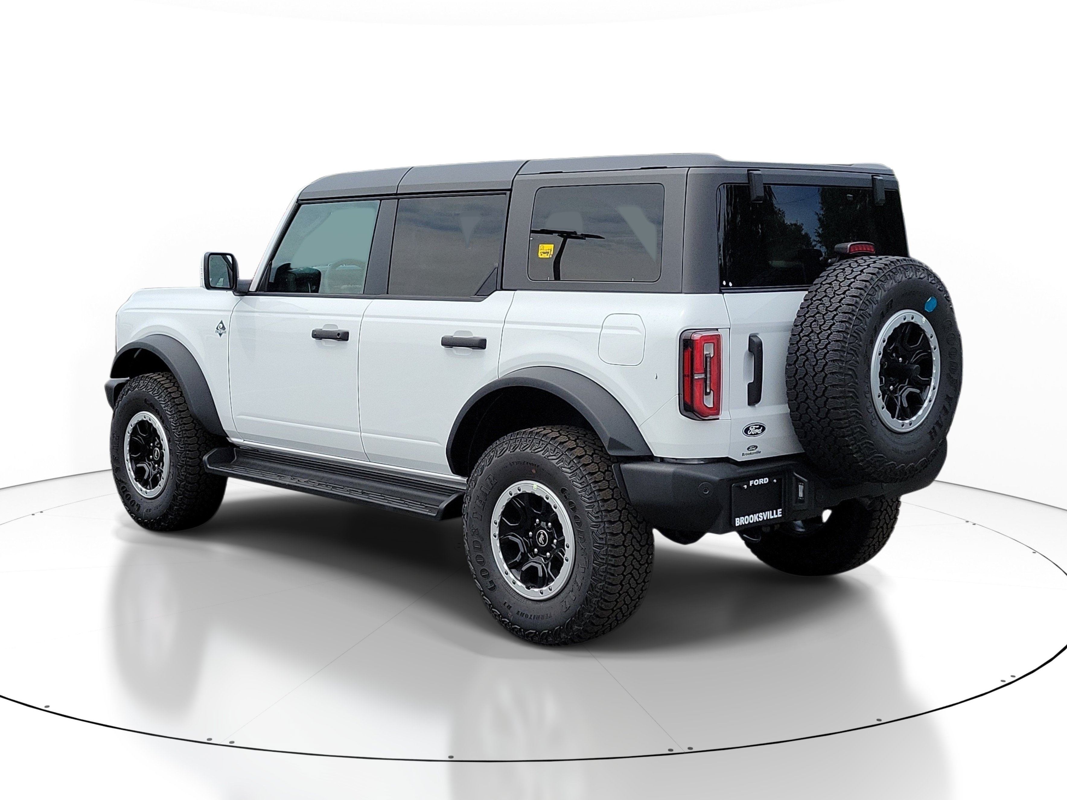New 2026 Ford Bronco Outer Banks SUV