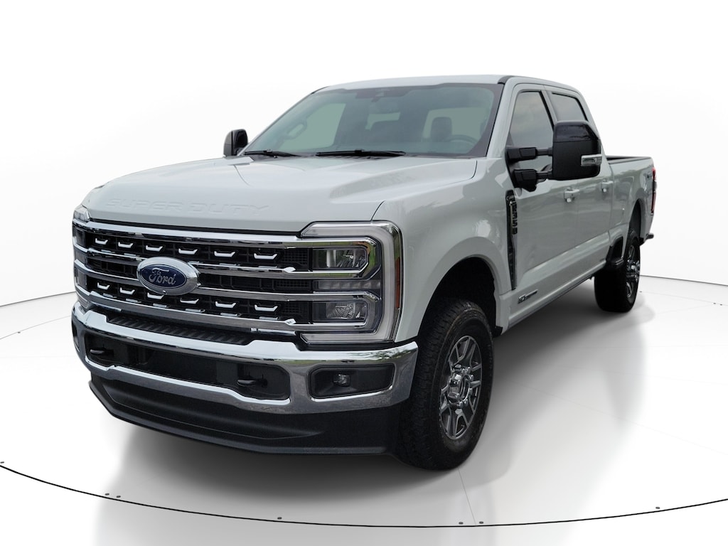 Used 2025 Ford F-350 LARIAT Truck Crew Cab