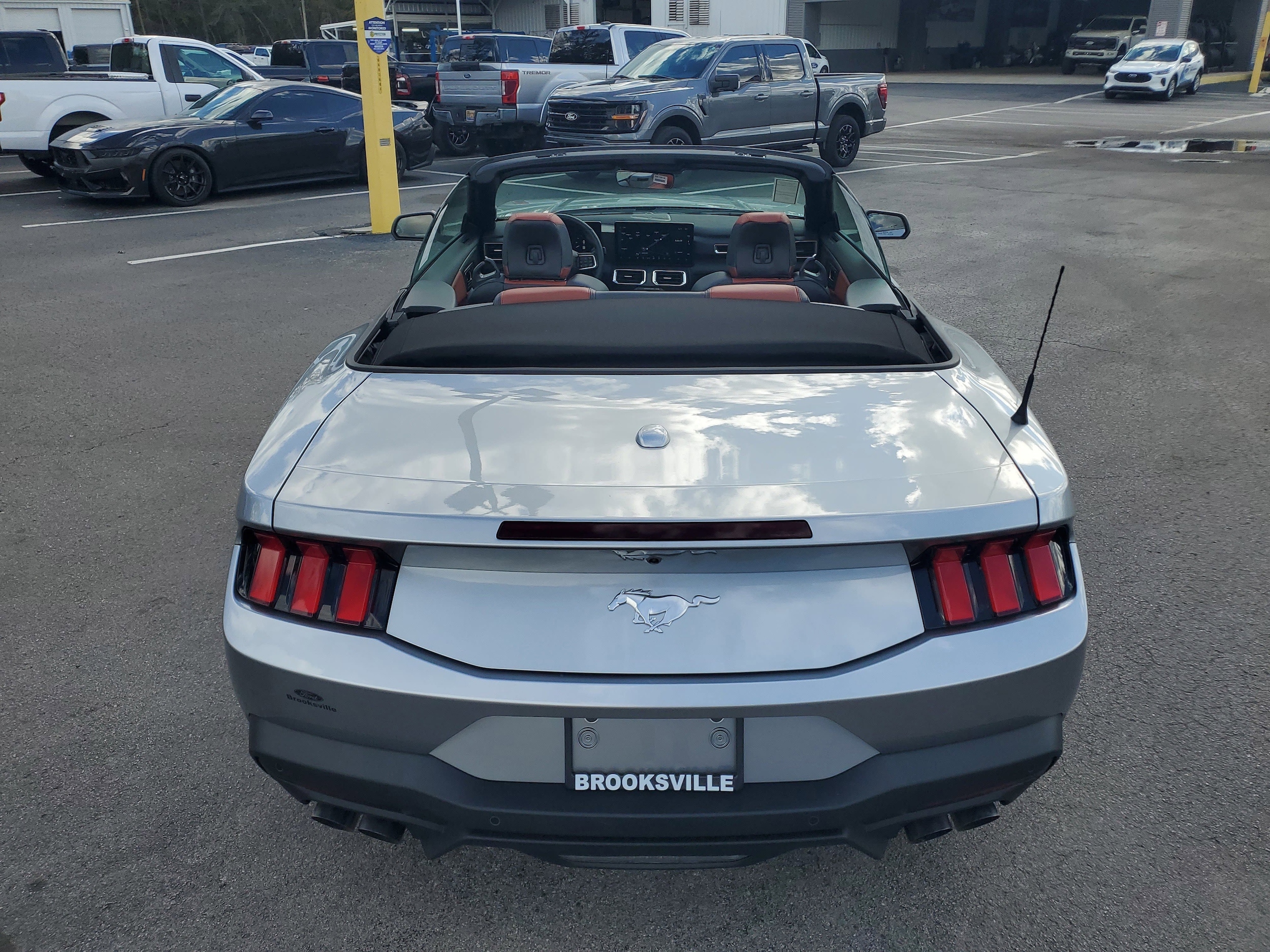 2026 Ford Mustang EcoBoost Premium Convertible - Photo 9