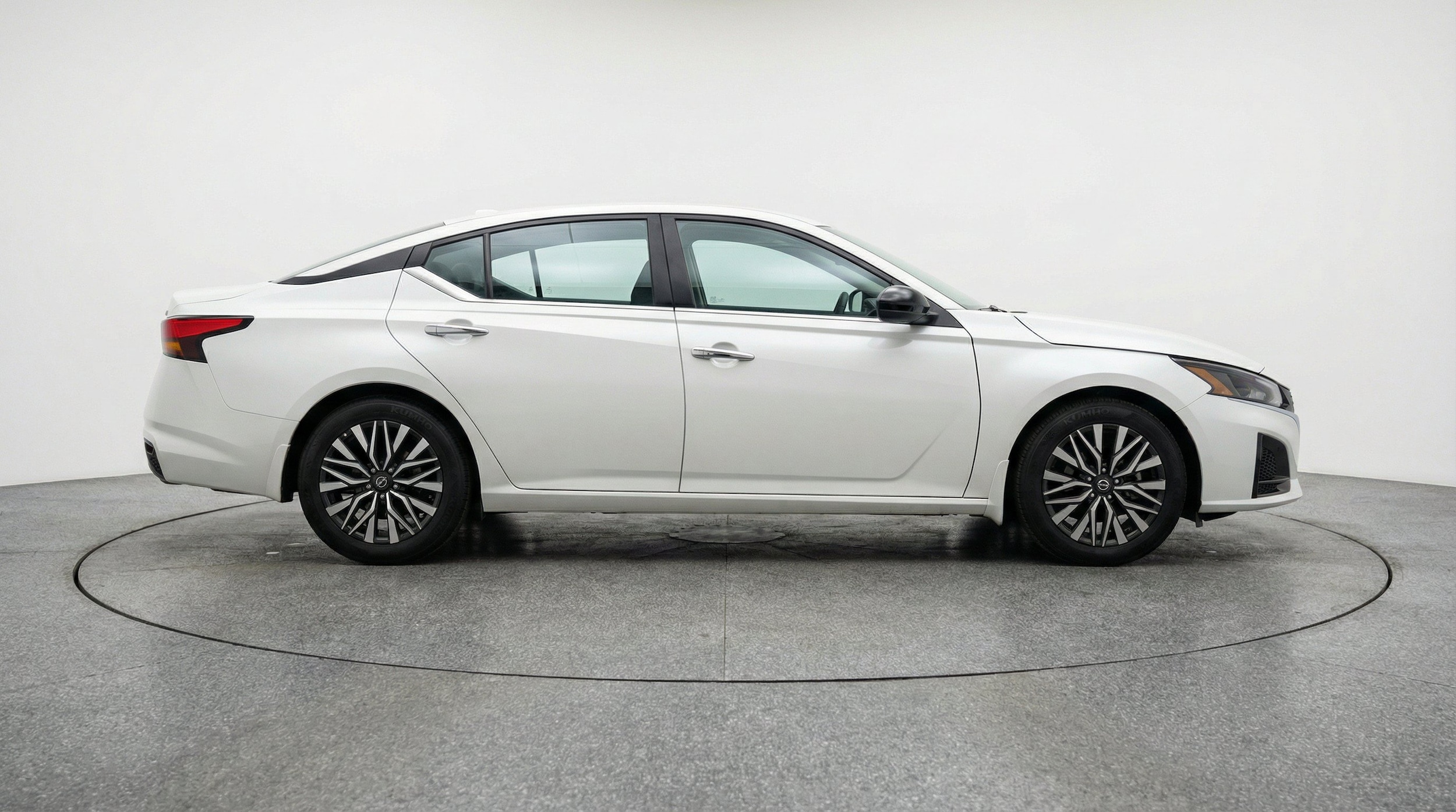 Thumbnail: 2025 Nissan Altima - 11