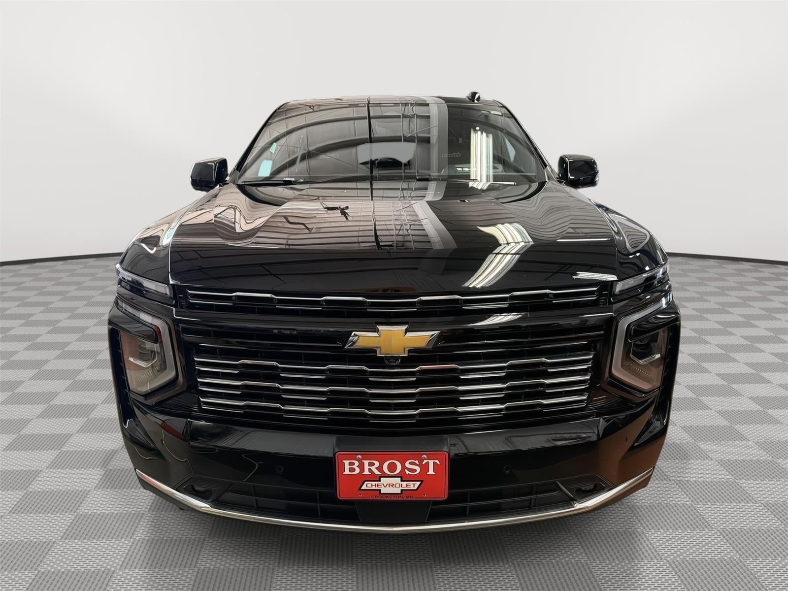 Used 2025 Chevrolet Suburban High Country with VIN 1GNS6GRL7SR286187 for sale in Crookston, Minnesota