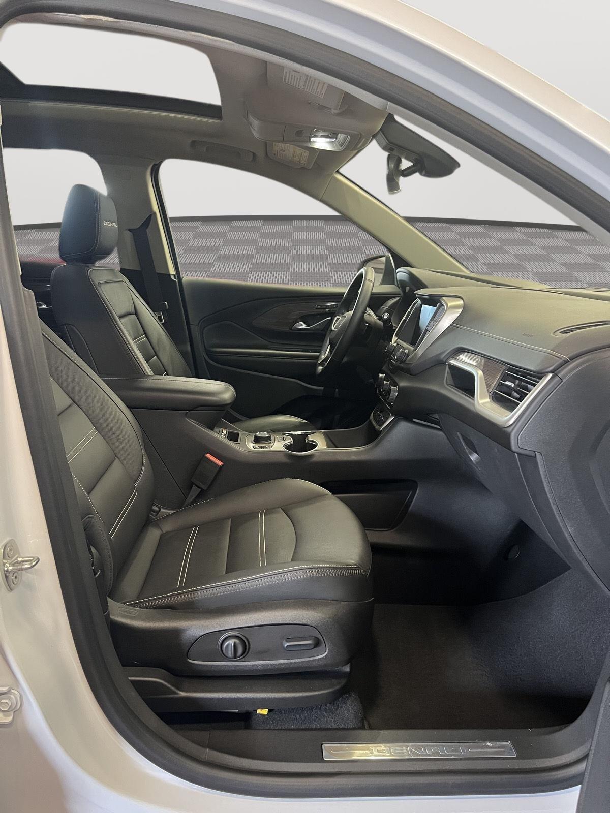 2023 GMC Terrain Denali - Photo 12