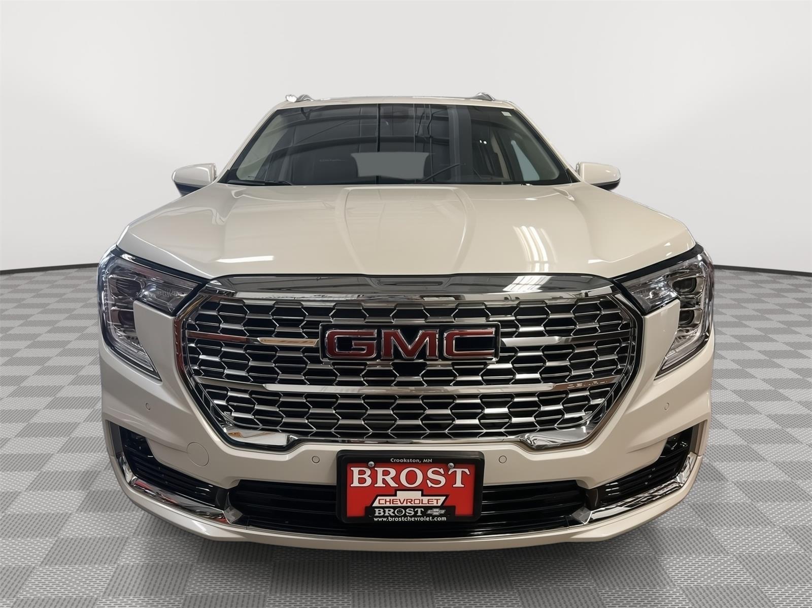 Used 2023 GMC Terrain Denali with VIN 3GKALXEG3PL110858 for sale in Crookston, Minnesota