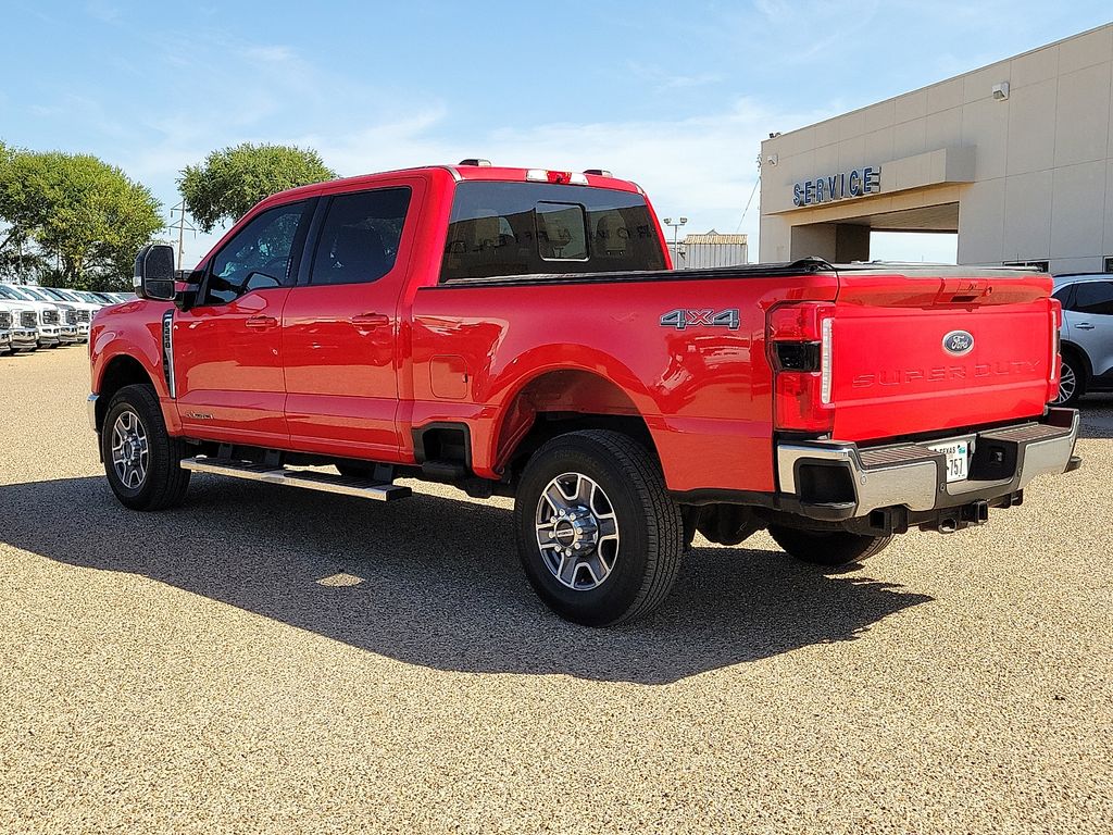 Used 2024 Ford F-250SD Lariat Truck