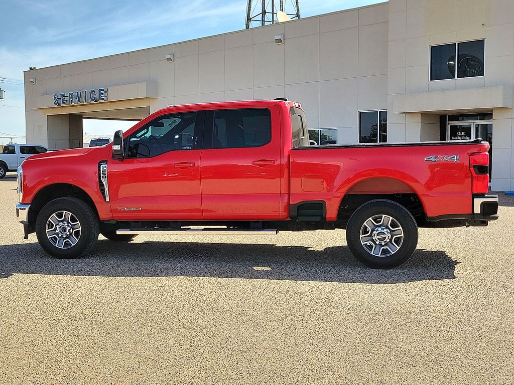 Used 2024 Ford F-250SD Lariat Truck