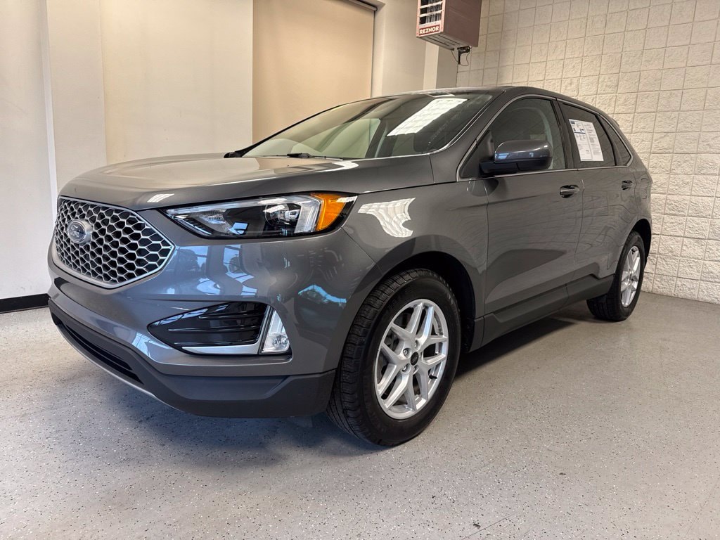 Used 2024 Ford Edge SEL SUV