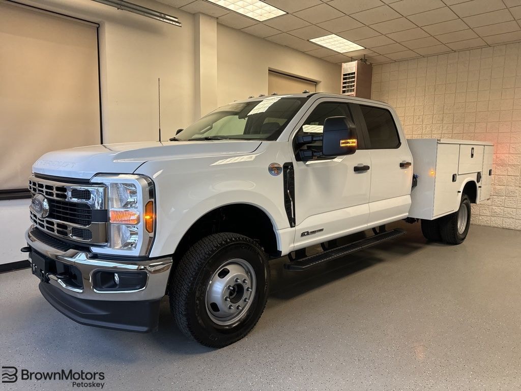 New 2026 Ford F-350SD XL Chassis