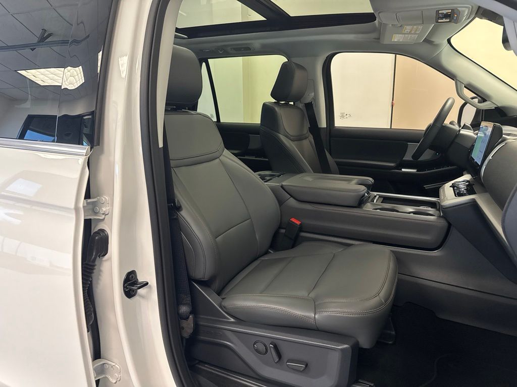 2025 Ford Expedition Active - Photo 41
