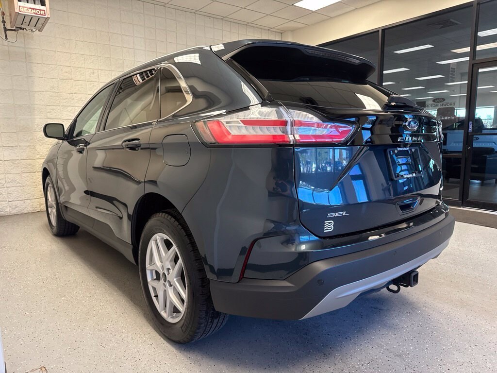 Certified 2024 Ford Edge SUV