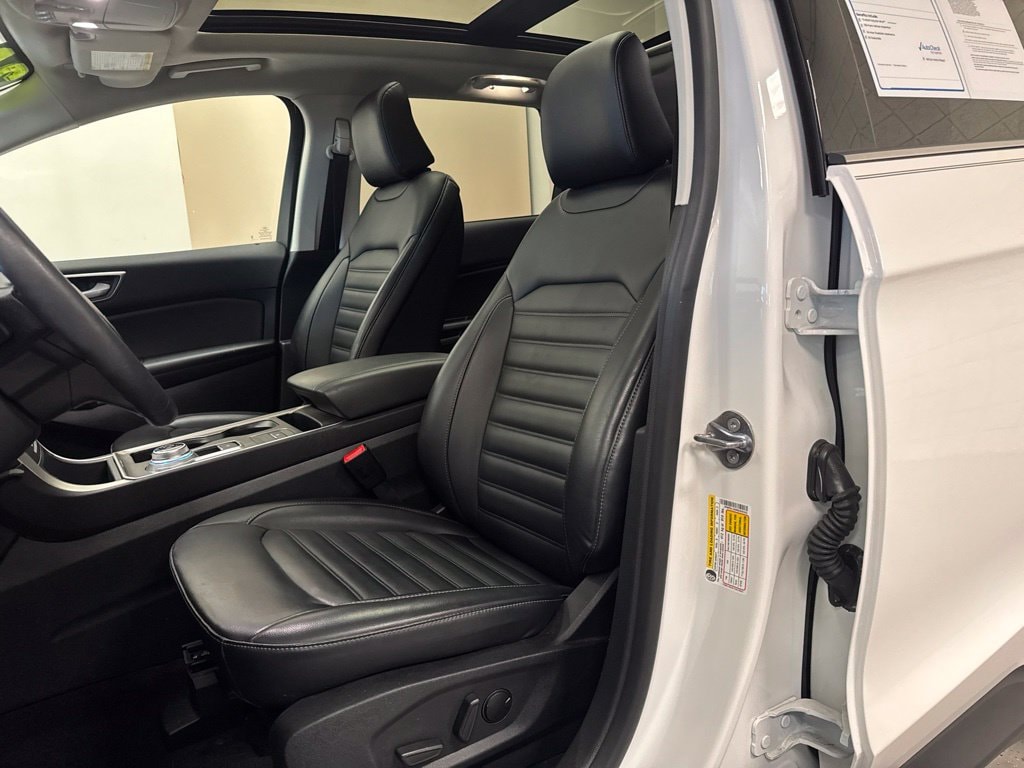 Certified 2024 Ford Edge SUV