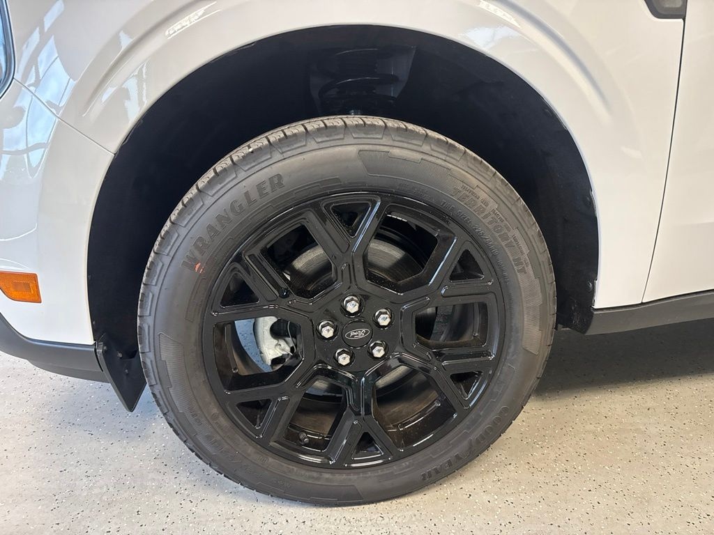 New 2026 Ford Maverick XLT Truck SuperCrew