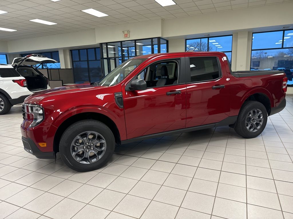 2025 Ford Maverick XLT - Photo 14