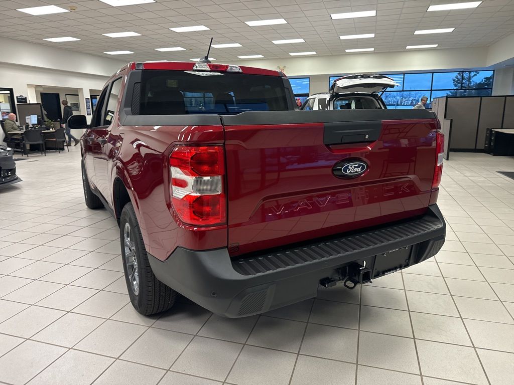 2025 Ford Maverick XLT - Photo 11