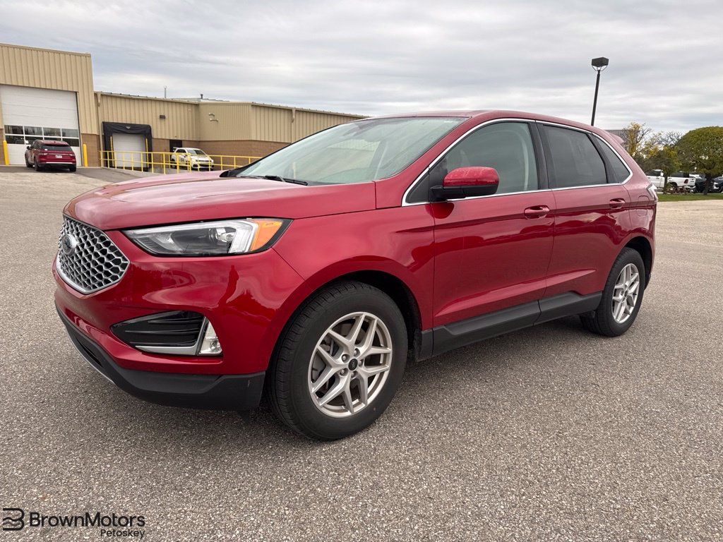 Used 2024 Ford Edge SUV