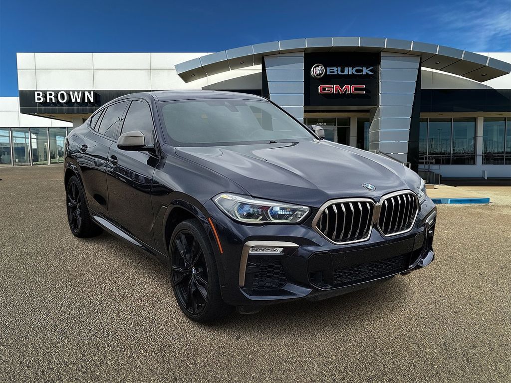 2021 BMW X6 M50i