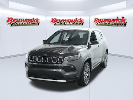 Featured Pre-Owned 2023 Jeep Compass Limited SUV for sale near you in Brunswick, OH