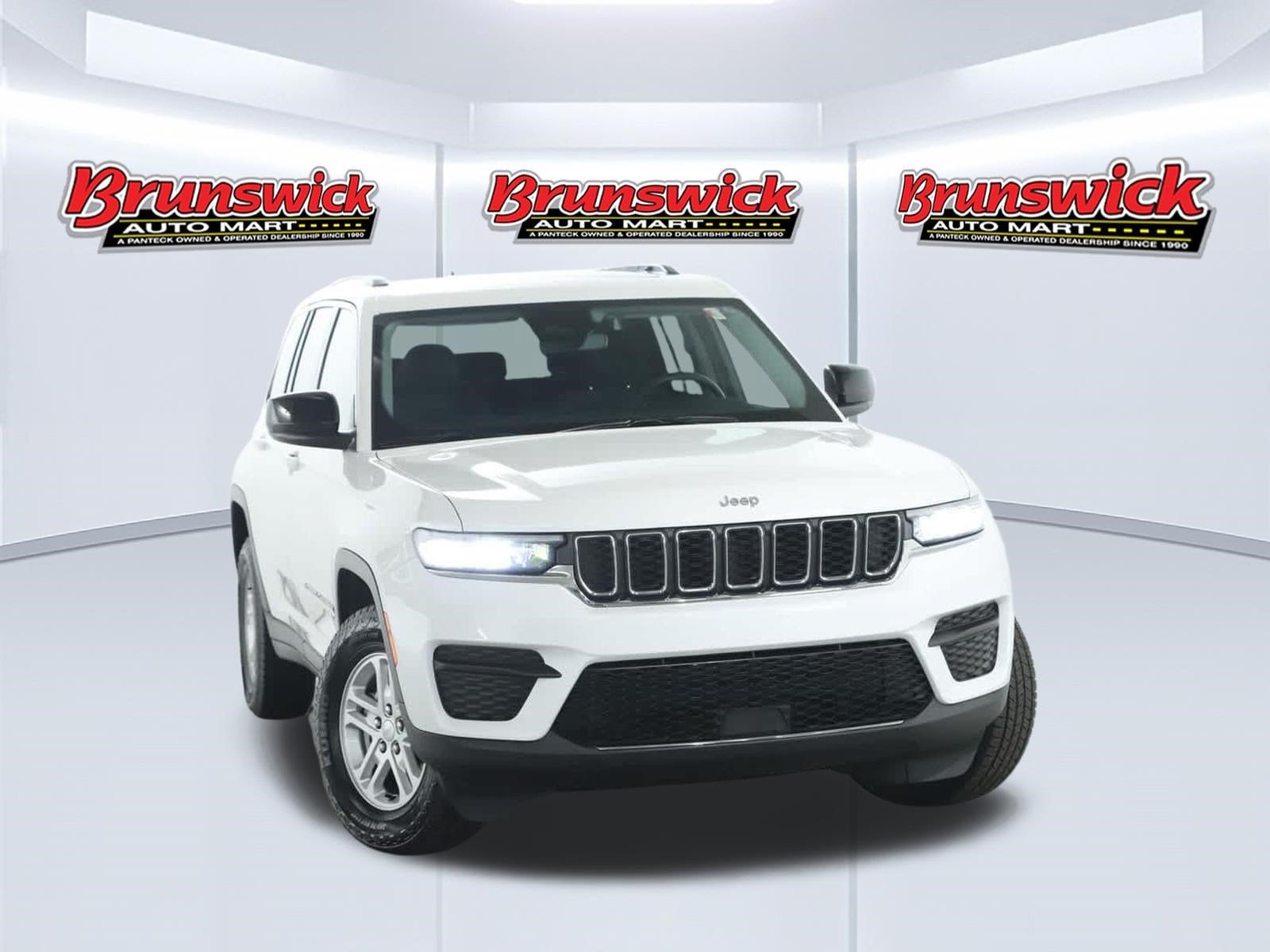 2023 Jeep Grand Cherokee SUV 