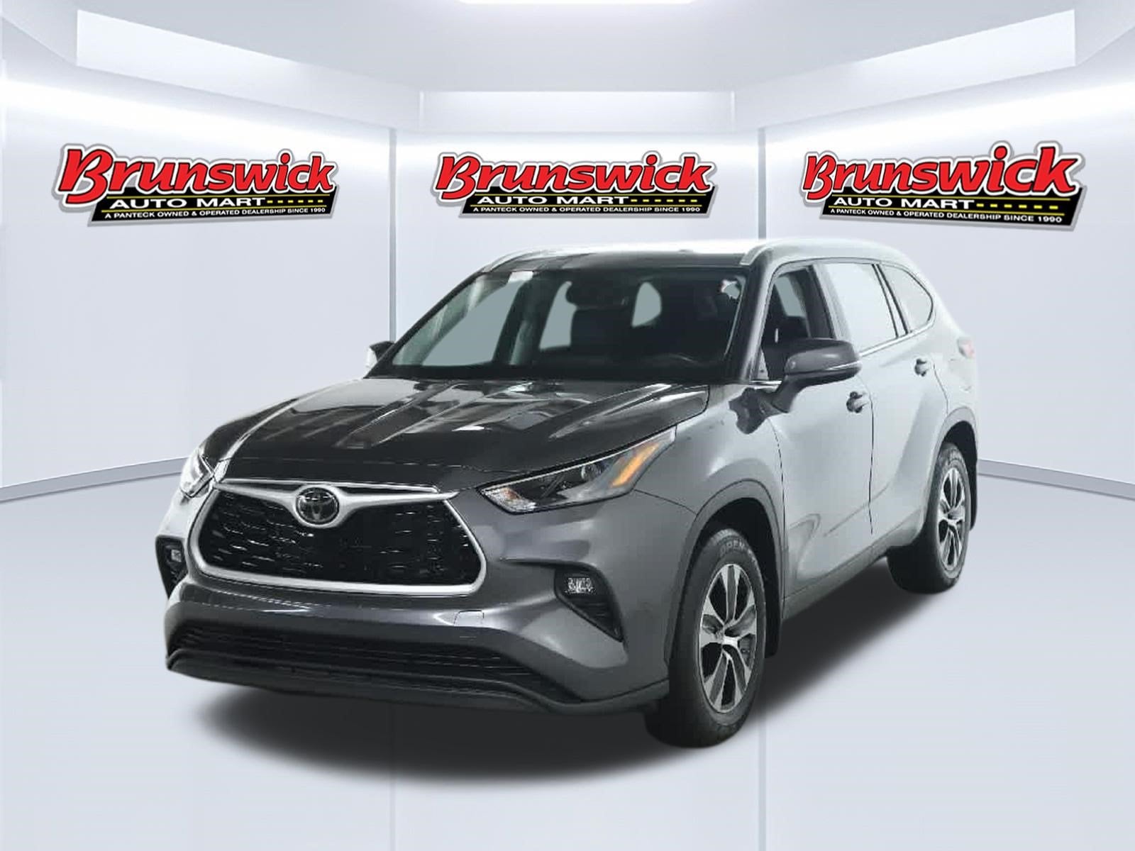 2024 Toyota Highlander SUV 