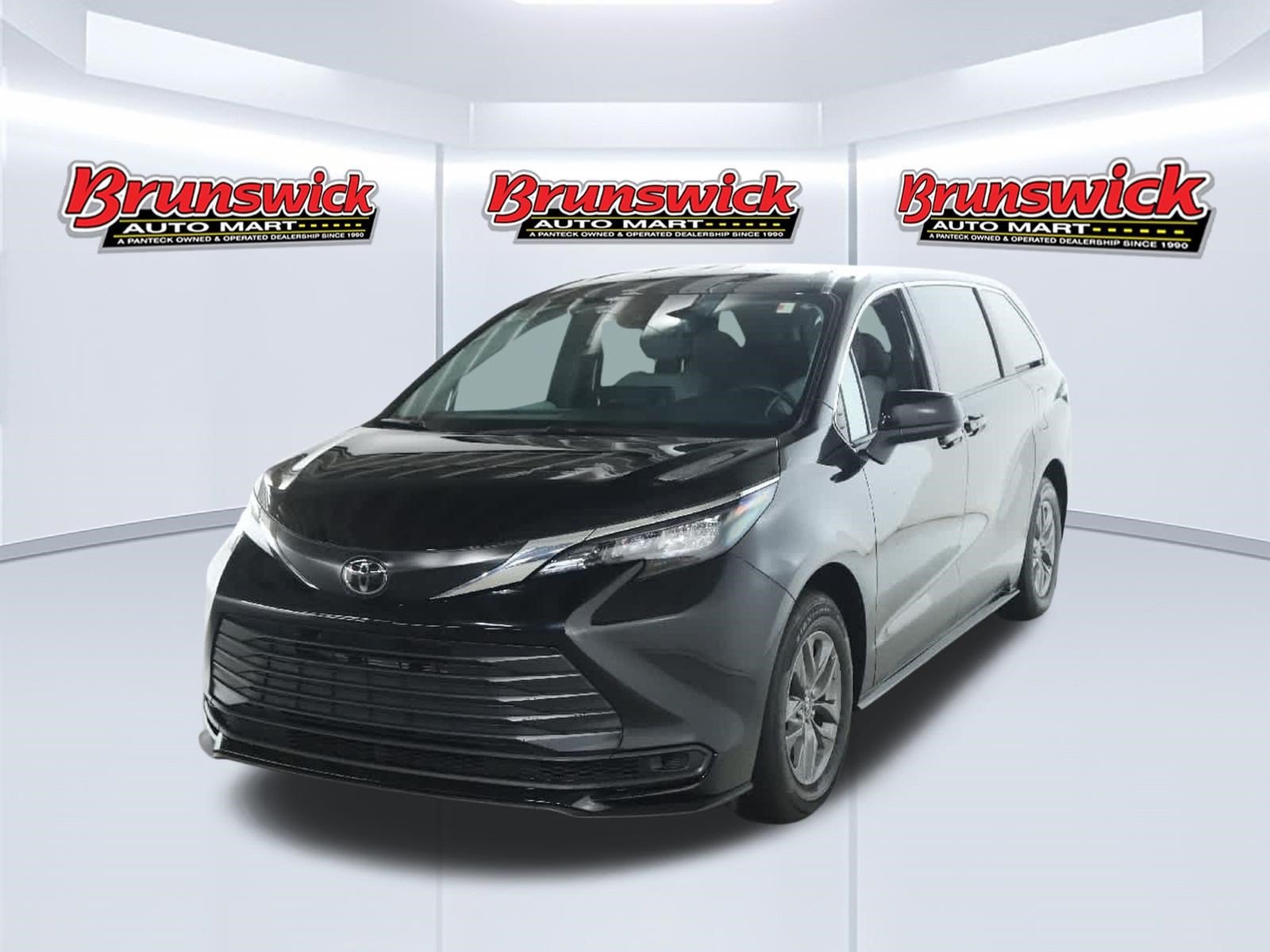 2026 Toyota Sienna Van Passenger Van 