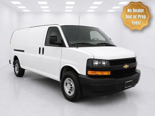 2024 Chevrolet Express Cargo 1WT