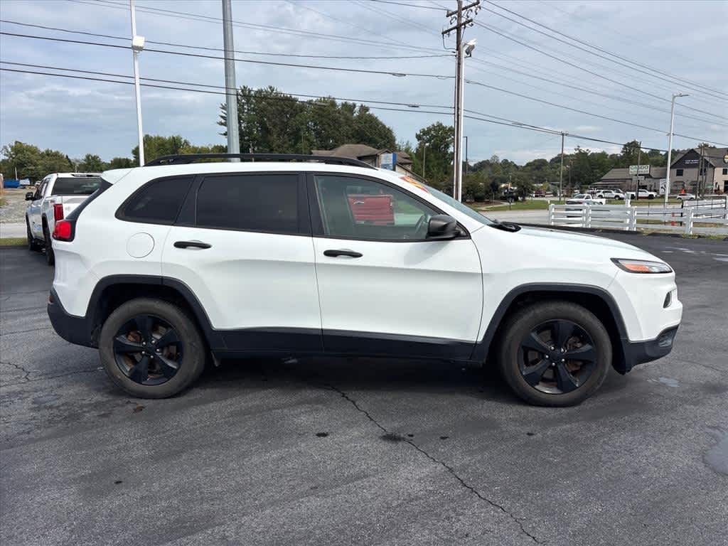 Used 2017 Jeep Cherokee Sport Altitude with VIN 1C4PJMAB6HW583282 for sale in Hendersonville, NC