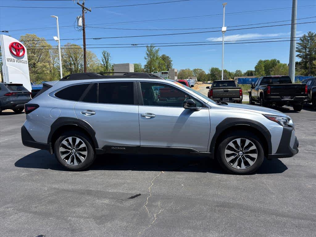2025 Subaru Outback Limited - Photo 2