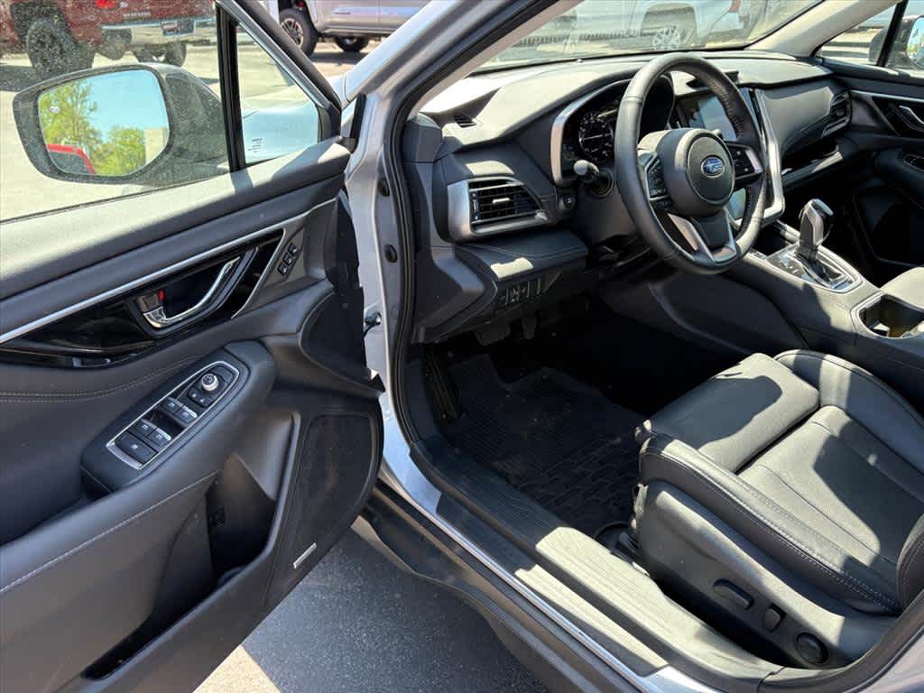 2025 Subaru Outback Limited - Photo 19