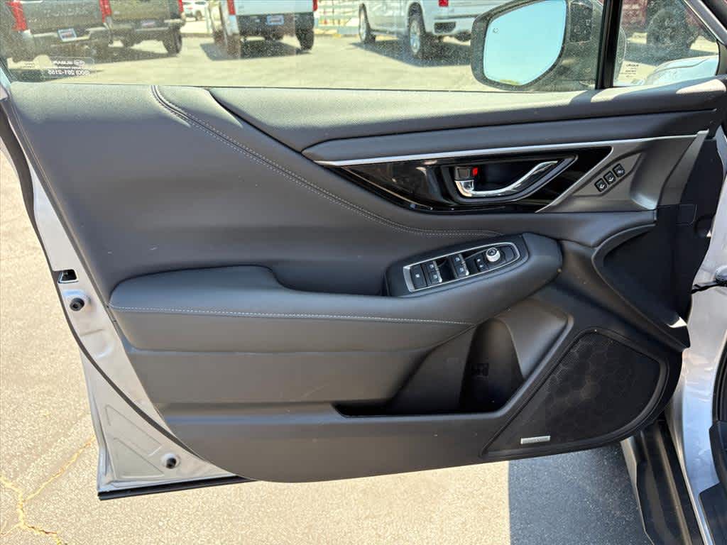 2025 Subaru Outback Limited - Photo 20